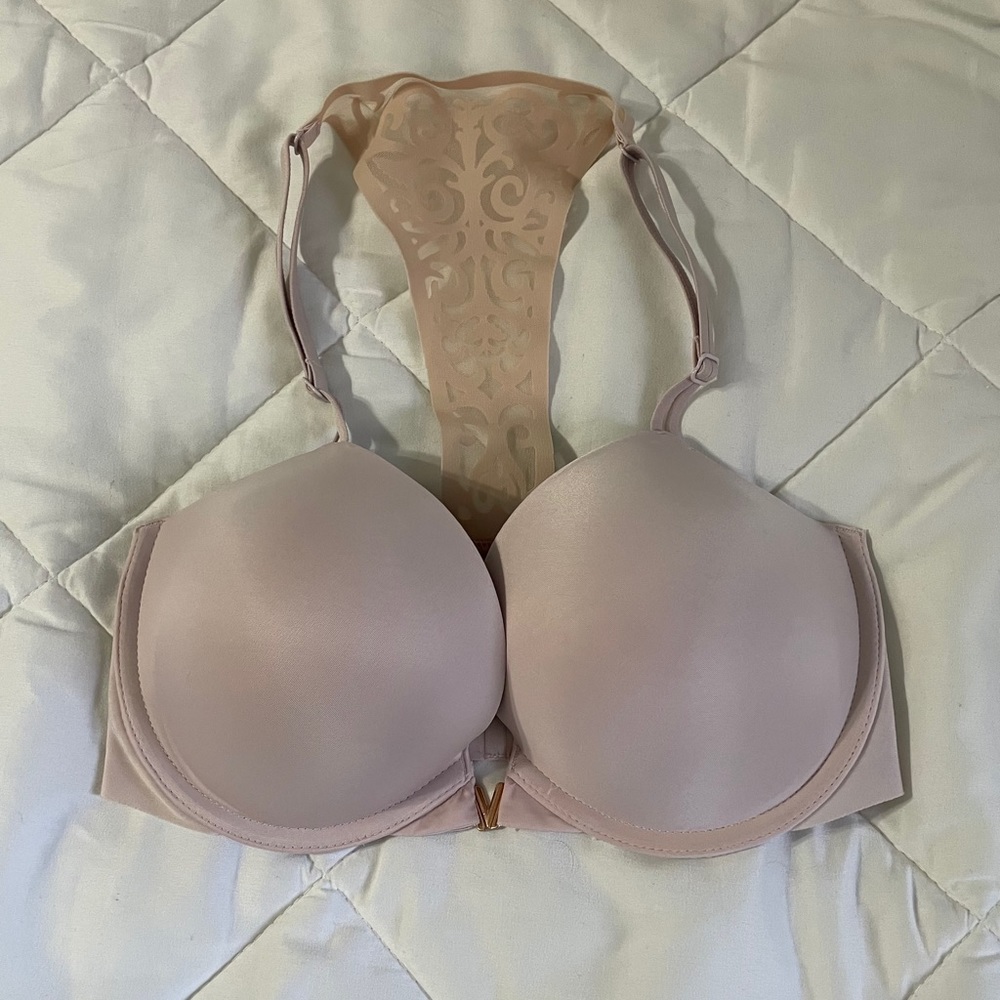 Victoria’s Secret front closure push-up bra